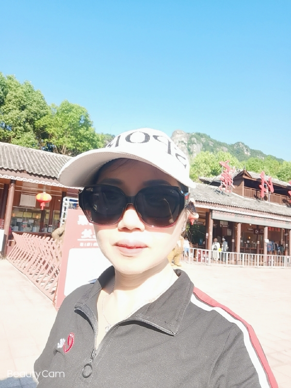 山百合的第一张照片--娄底认干亲服务网